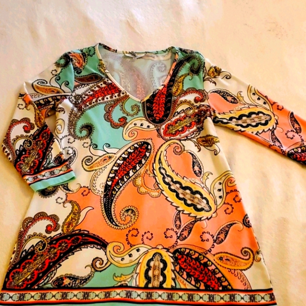 Calvin Klein XS v-neck tunic